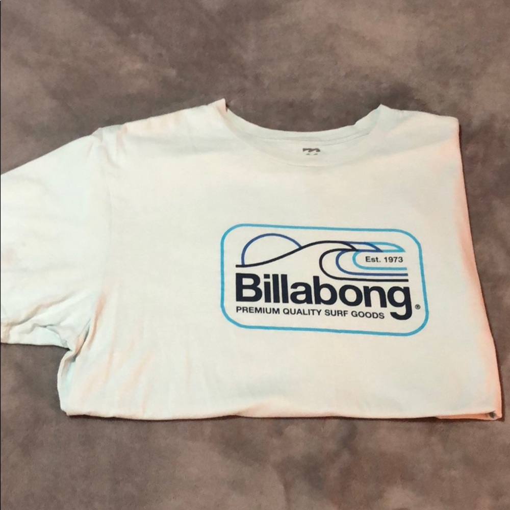 Billabong. Men’s T-shirt. XL. Lite blue.